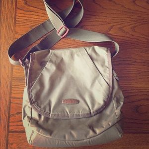 Keen crossbody purse.